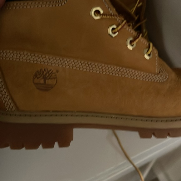 Womens 6M Timberland Boots - Picture 6 of 6